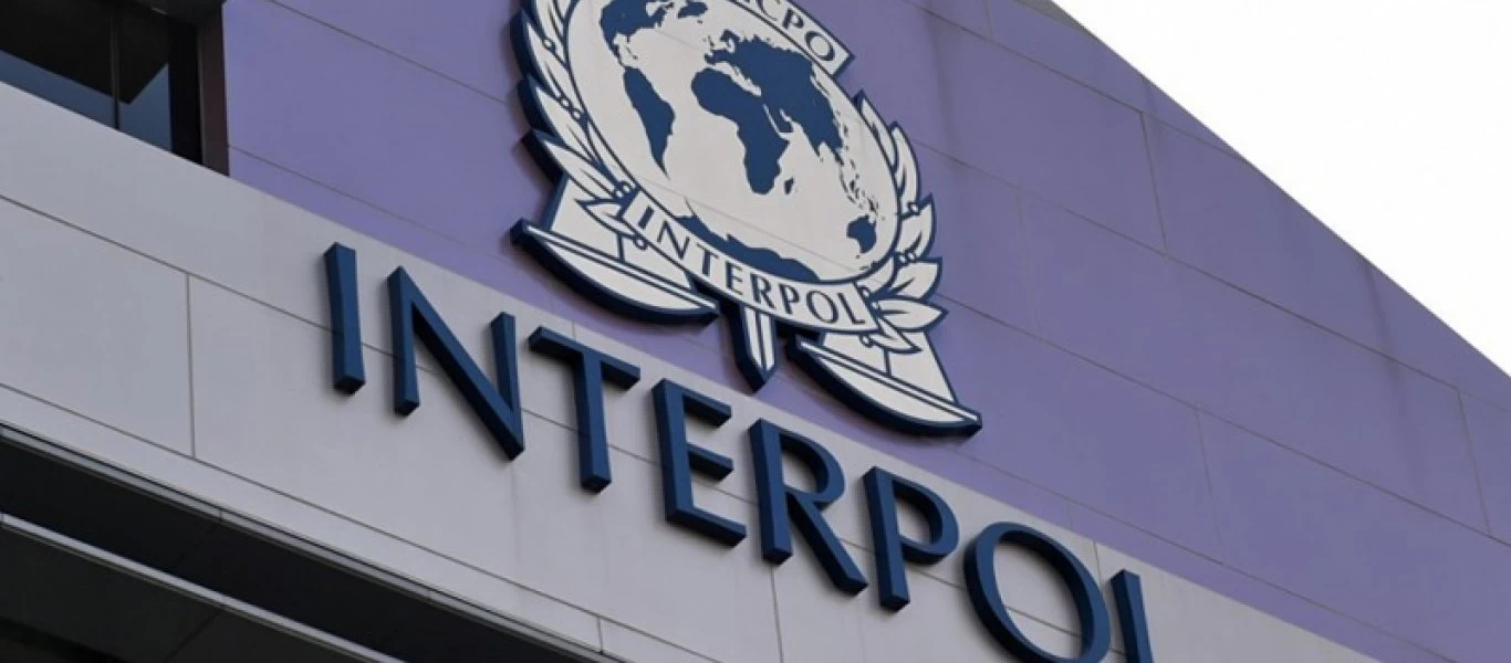 Ιντερπόλ: Προχώρησε σε 585 συλλήψεις για διαδικτυακές απάτες – «Πάγωσαν» 1.600 τραπεζικοί λογαριασμοί